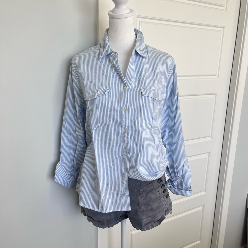Abercrombie & Fitch Blue and White Striped Shirt